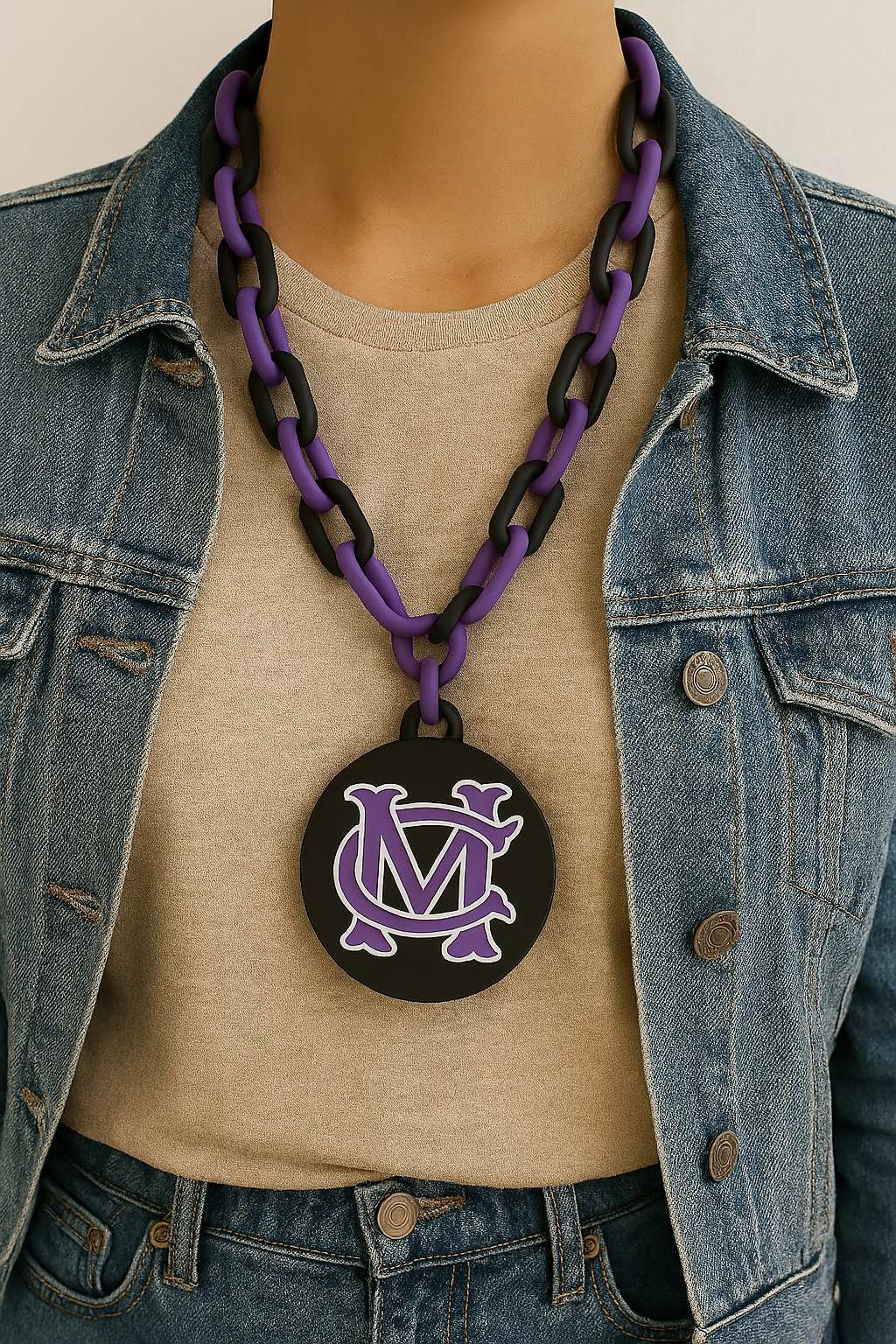 Cox Mill Oversized Logo Chain